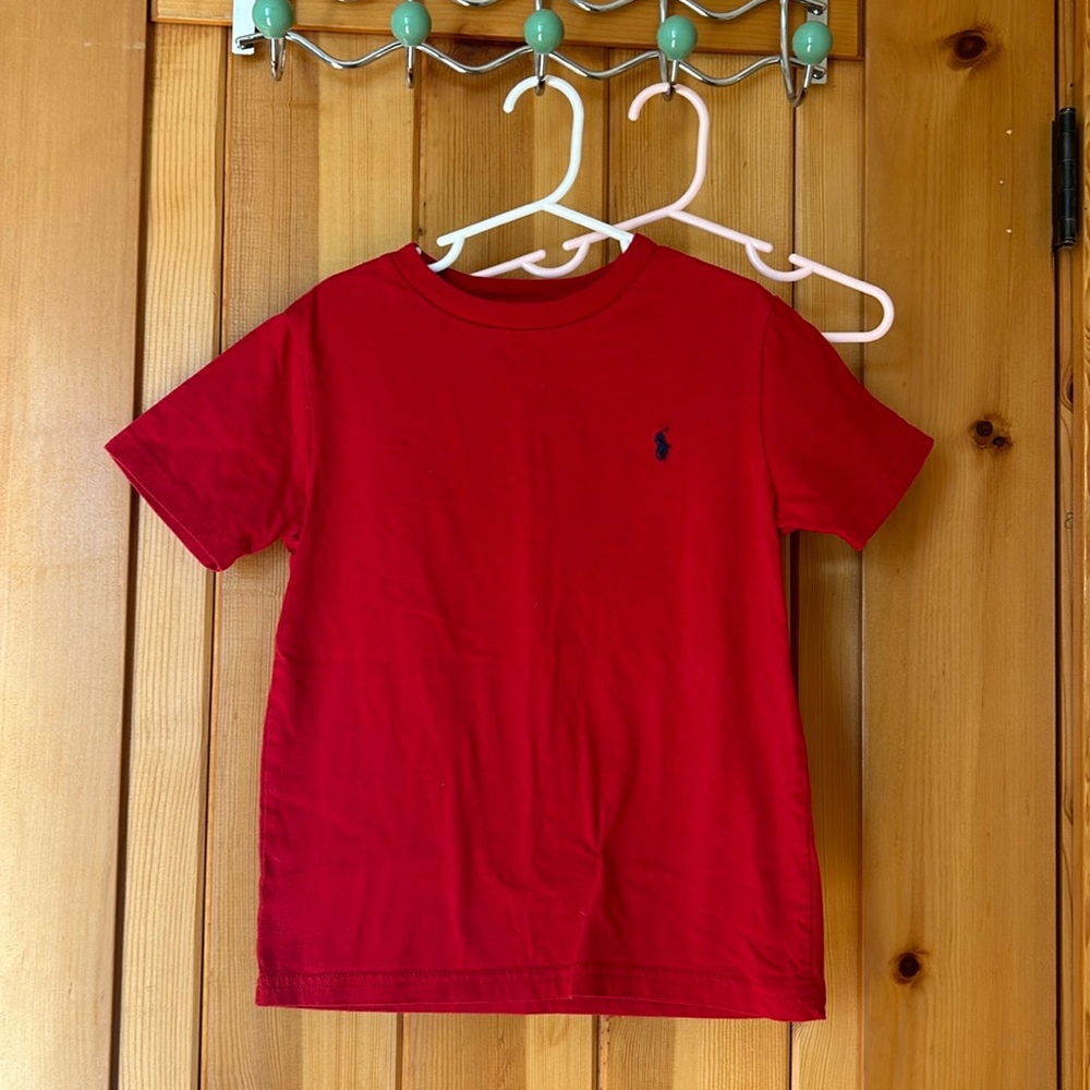 Boys size 6 Polo t shirt 🔴